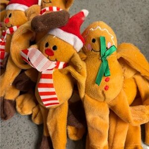 10 Festive Plush Reindeer Toys